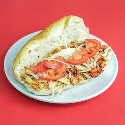 Yarım Ekmek Arası Tavuk Döner